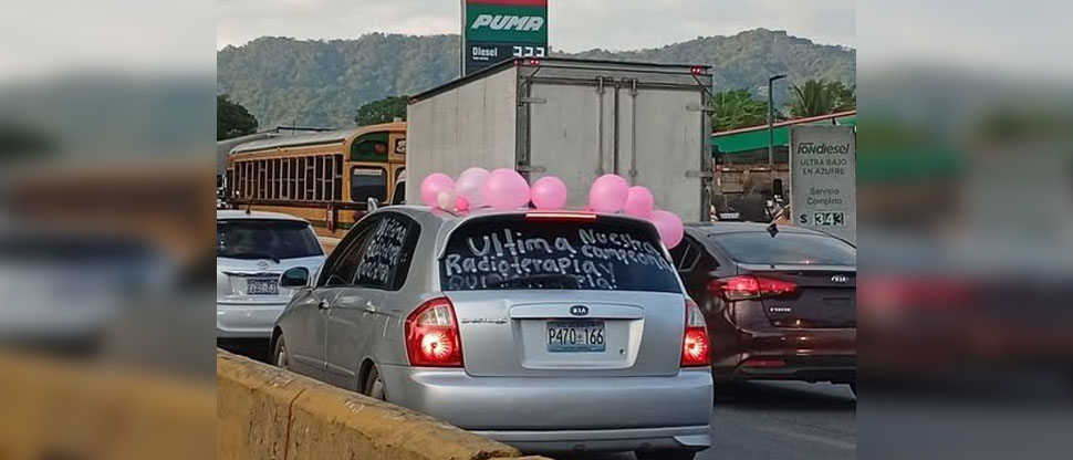 Dios te bendiga, campeona: salvadoreña celebra su etapa final en la lucha contra el cáncer