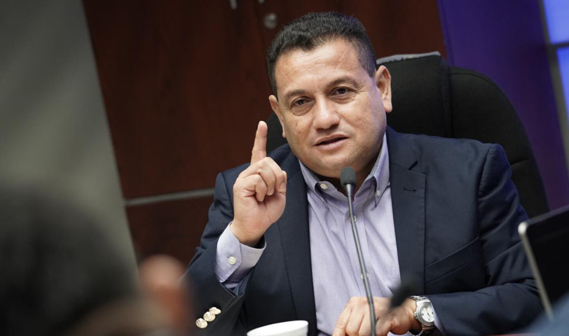 Ministro de Trabajo aclara que aumento al salario mínimo entra en vigor el 1 de junio