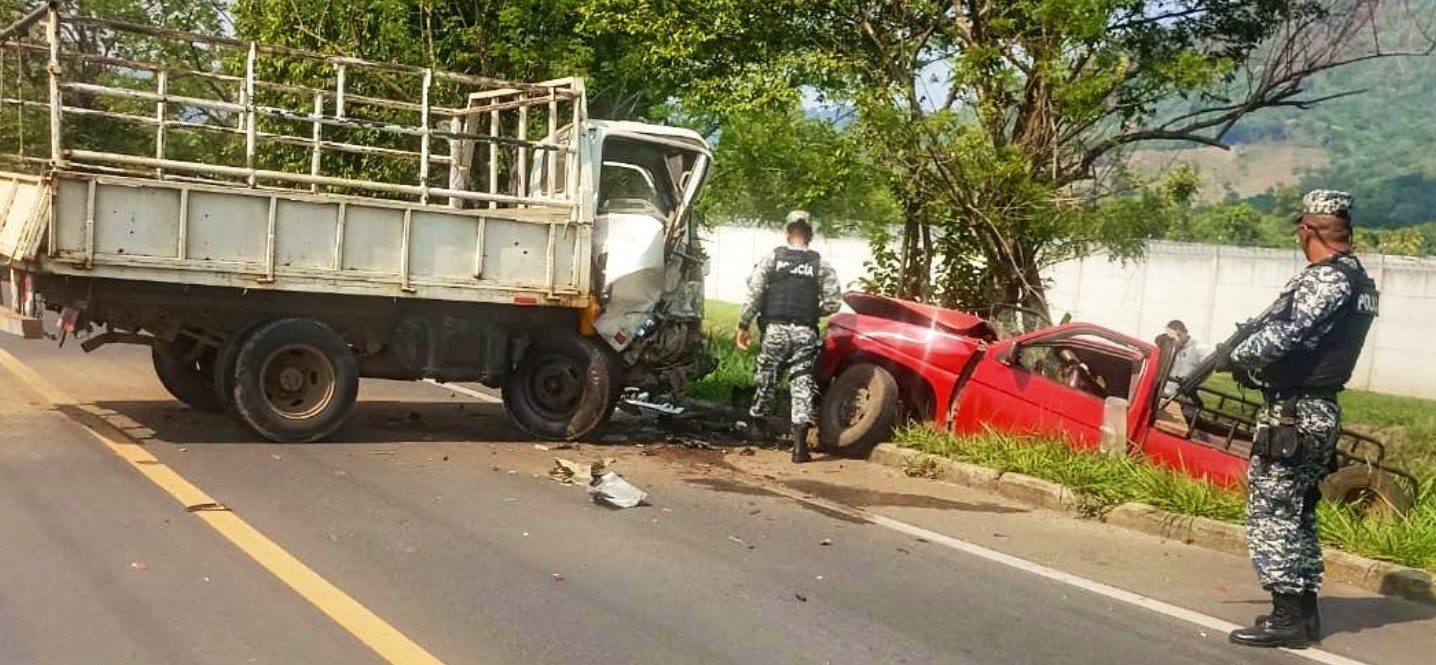 Un fallecido y dos lesionados tras aparatoso accidente