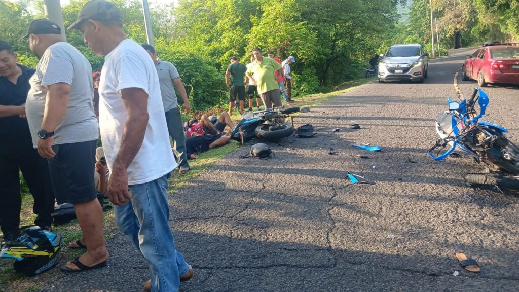 Choque entre motociclistas deja al menos dos lesionados en Usulután