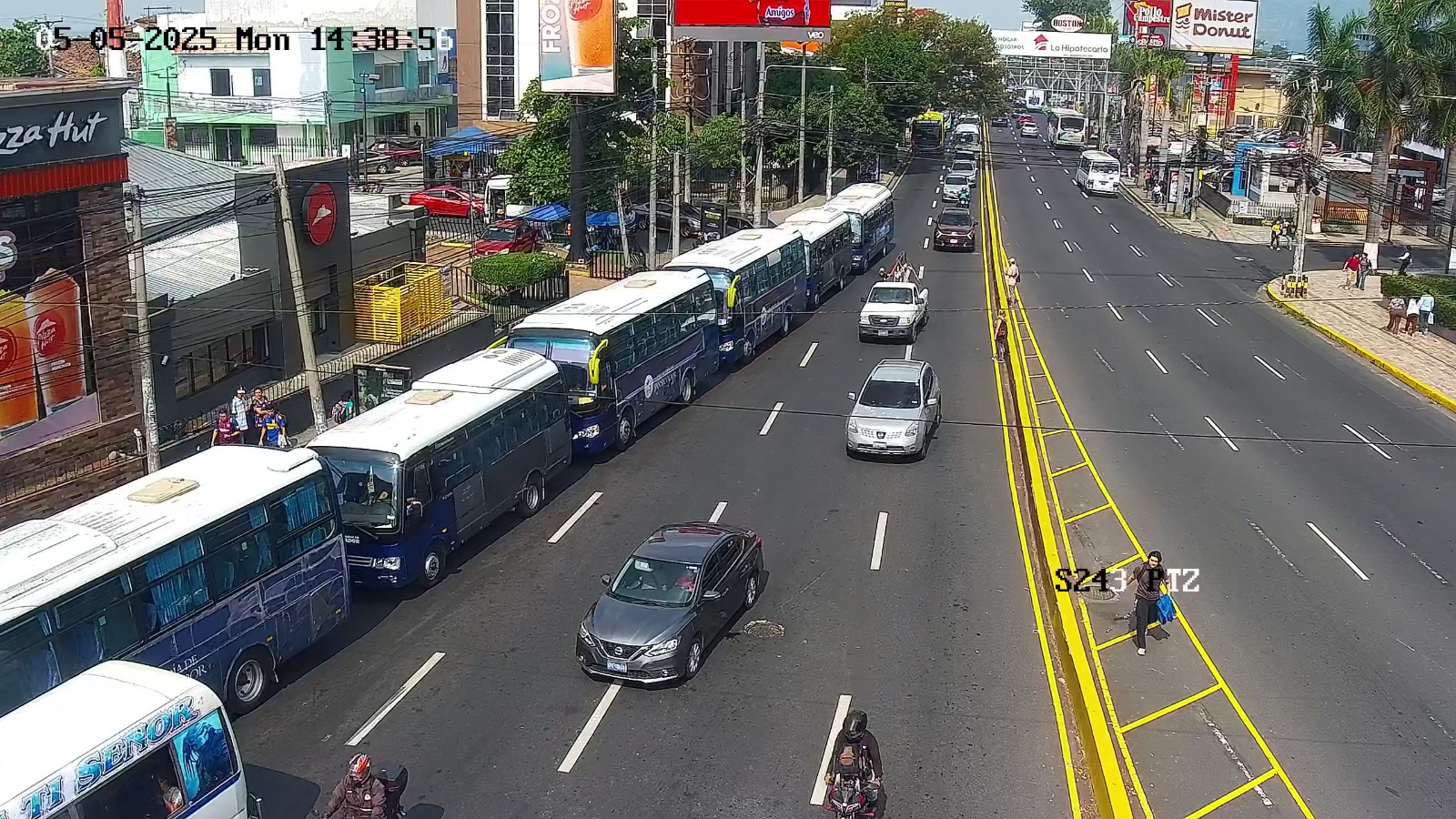 Alcaldía de San Salvador Centro continúa dando transporte gratuito a la población salvadoreña