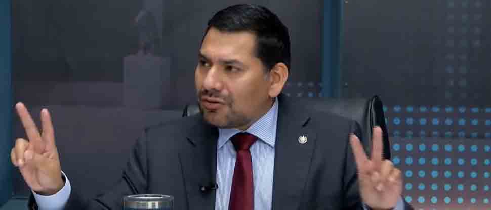 Francisco Lira pide a los salvadoreños que anulen su voto para la elección presidencial