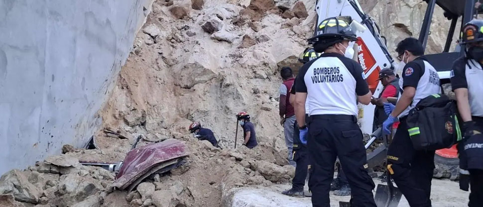 Guatemala: trabajadores que extraían arena mueren soterrados tras derrumbe