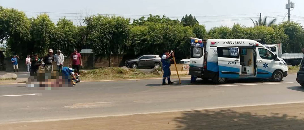 Auxilian a hombre atropellado en carretera a San Juan Opico, La Libertad
