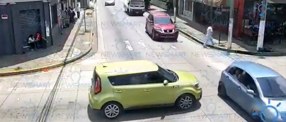 Conductora de «Killer» Soul no respeta la distancia y provoca accidente en Santa Tecla