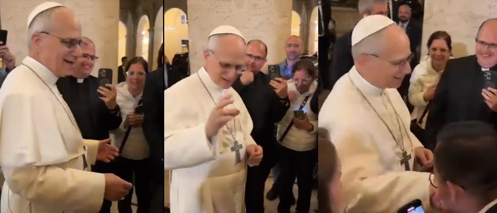 Papa León XIV bajó a la plaza de San Pedro para saludar y bendecir a los feligreses