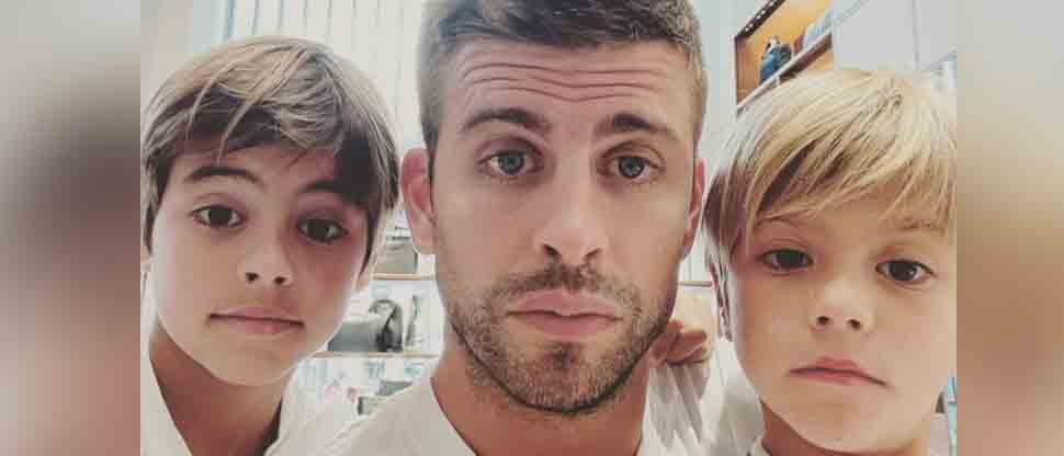 Piqué no reacciona tras el debut de sus hijos en el mundo musical