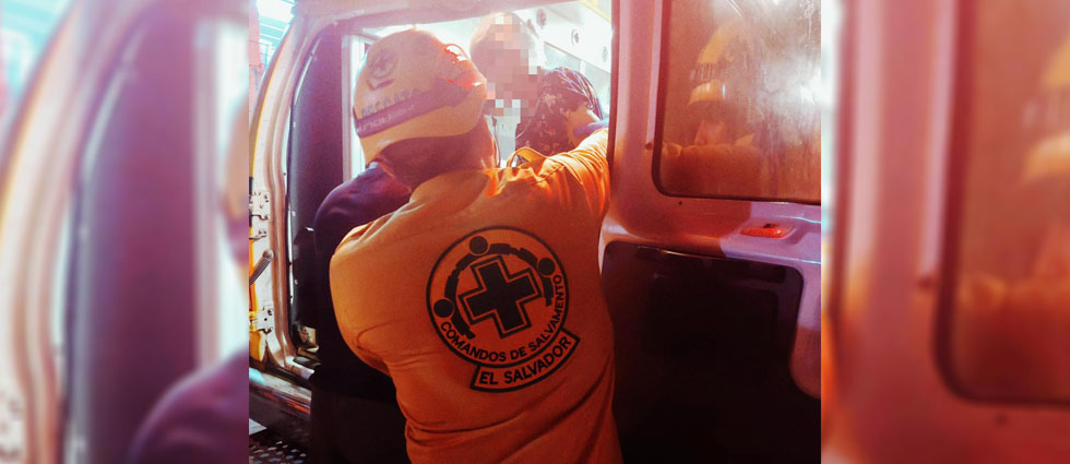 Sonsonate: fuerte siniestro vial deja a varias personas lesionadas, entre estas dos niñas