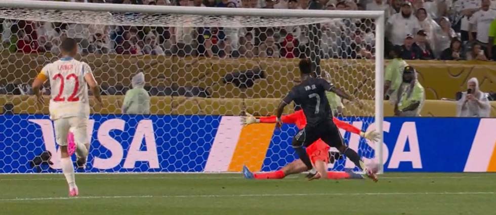 Con un Vinícius inspirado el Madrid le gana al Salzburg y enfrentará a la Juventus en octavos
