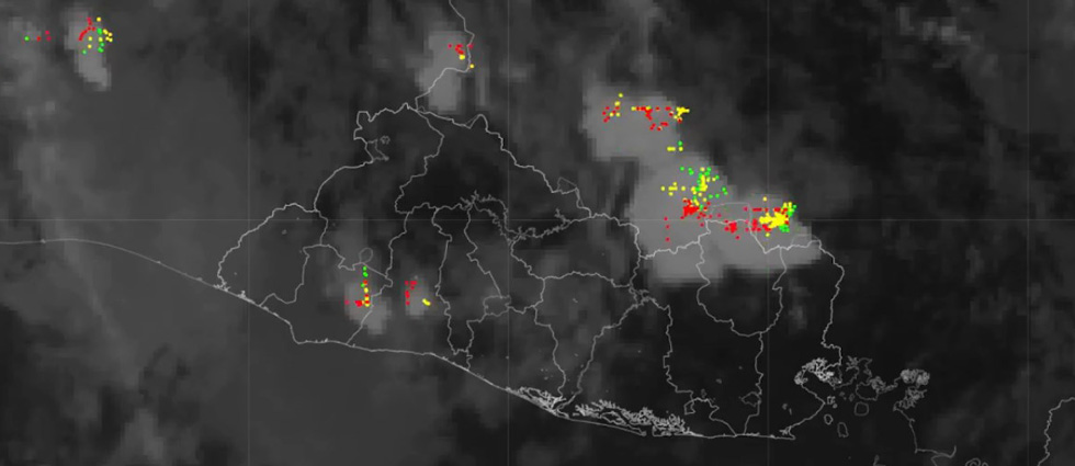 MARN registra actividad eléctrica con el desarrollo de tormentas este sábado