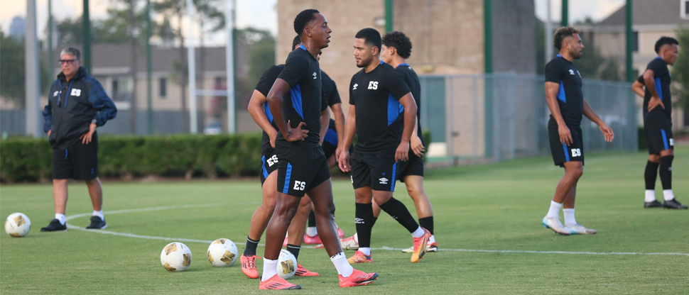 Estos son los 11 guerreros de La Selecta que buscarán una histórica clasificación goleando a Canadá