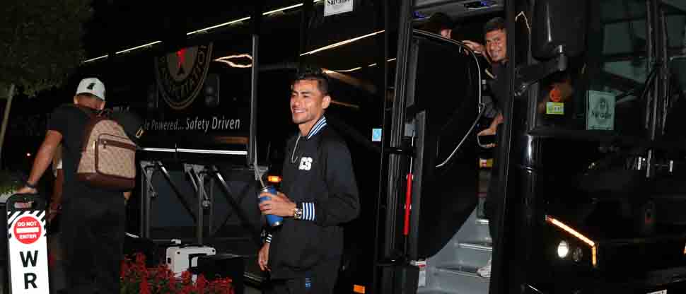 Darwin Cerén pide paciencia a la afición y aclara que no pueden jugar como el Barcelona o el Real Madrid
