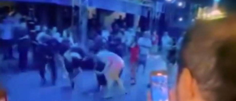 INTOLERANCIA: PNC separa a 2 mujeres que se “agarraron del pelo” en baile en Chalatenango 
