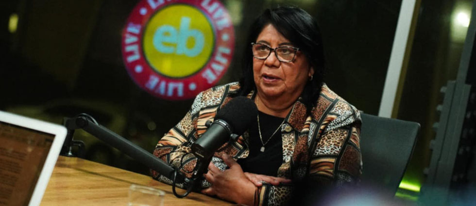 “Si van en sus carros no abran las ventanas porque les puede afectar un rayo”