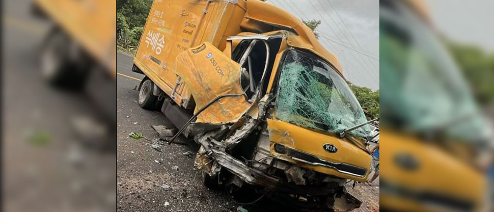 Fuerte accidente de tránsito deja solo daños materiales