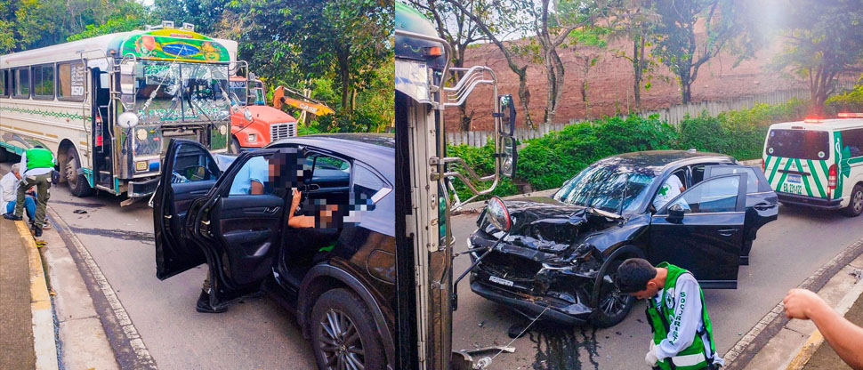 Dos lesionados deja choque entre autobús y camioneta en Nuevo Cuscatlán
