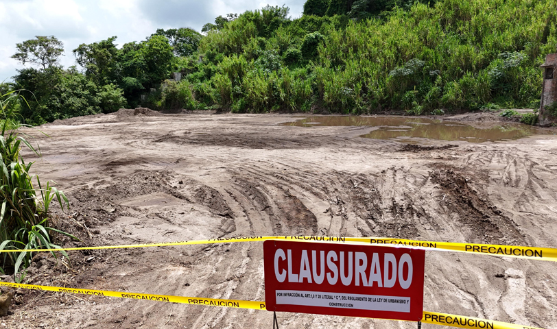 Clausuran botadero ilegal que una empresa privada administraba en San Jacinto