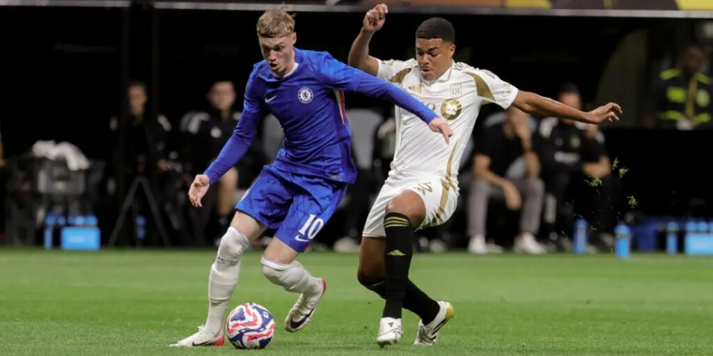 Chelsea debuta con victoria ante el LAFC del salvadoreño Nathan Ordaz