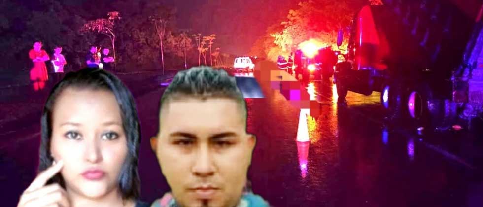 Identifican a pareja que falleció tras impactar su moto contra una volqueta