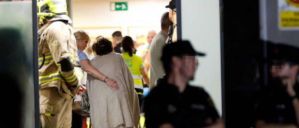 Un fallecido y 22 hospitalizados tras el incendio de una residencia de ancianos en España