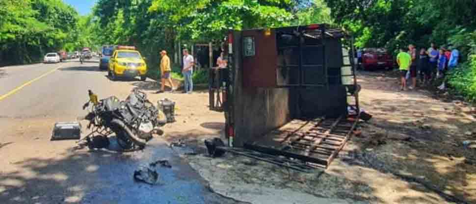 Confirman que padre y su hijo de 6 años fallecieron tras fuerte accidente