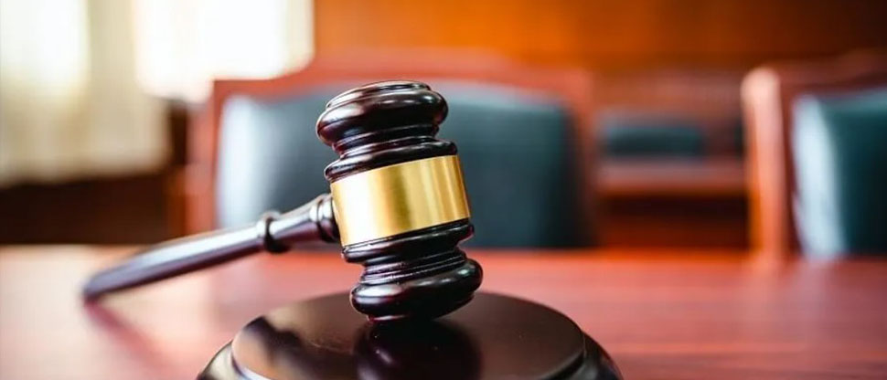 Hombre es enviado a juicio por apropiarse de más de $76,000 de una universidad