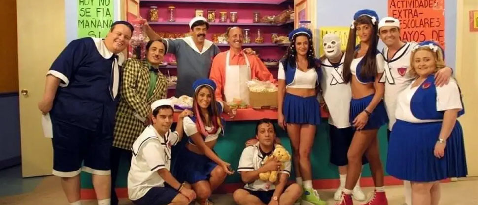 Actriz de “La Escuelita de Jorge” dona 18 libras de exceso de piel tras dramática pérdida de peso