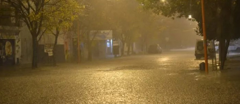 MARN prevé desplazamiento de una línea de tormentas esta noche de viernes sobre El Salvador