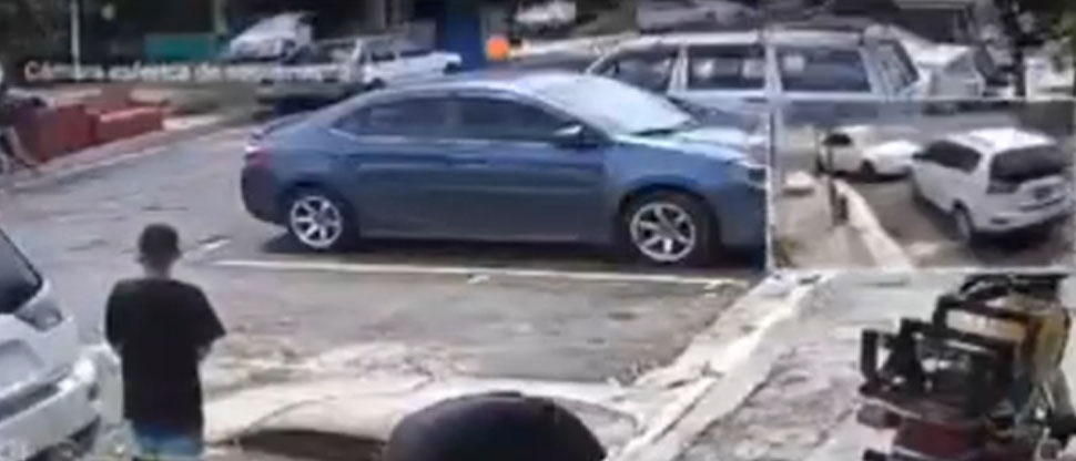 Captan a menor de edad robando un carro en colonia Vista al Lago de Ilopango