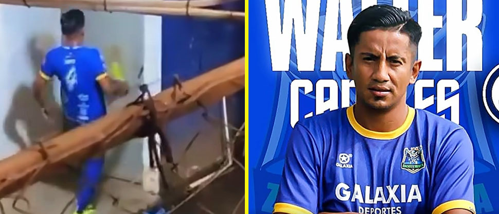 Jugador del Zacatecoluca FC agarra a patadas puerta de camerinos tras ser expulsado 