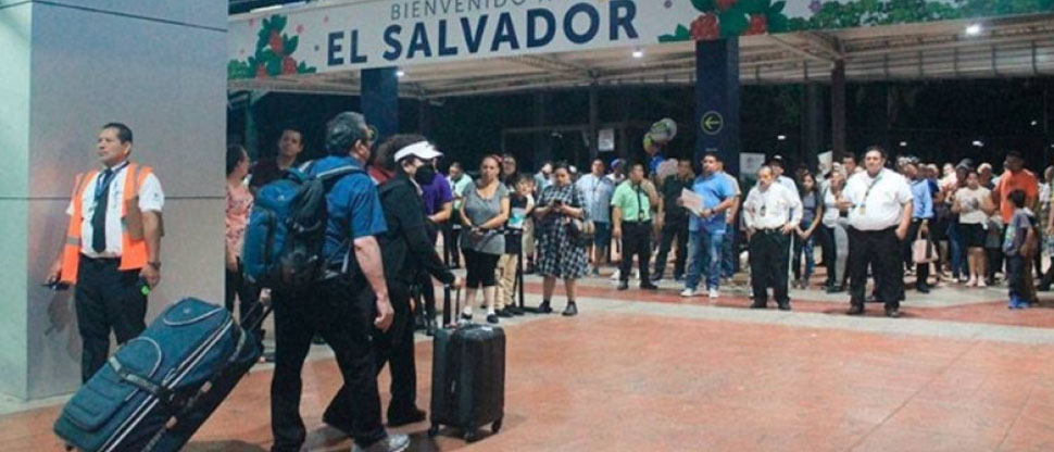 Aeropuerto de El Salvador atenderá 170,000 pasajeros en festividades agostinas