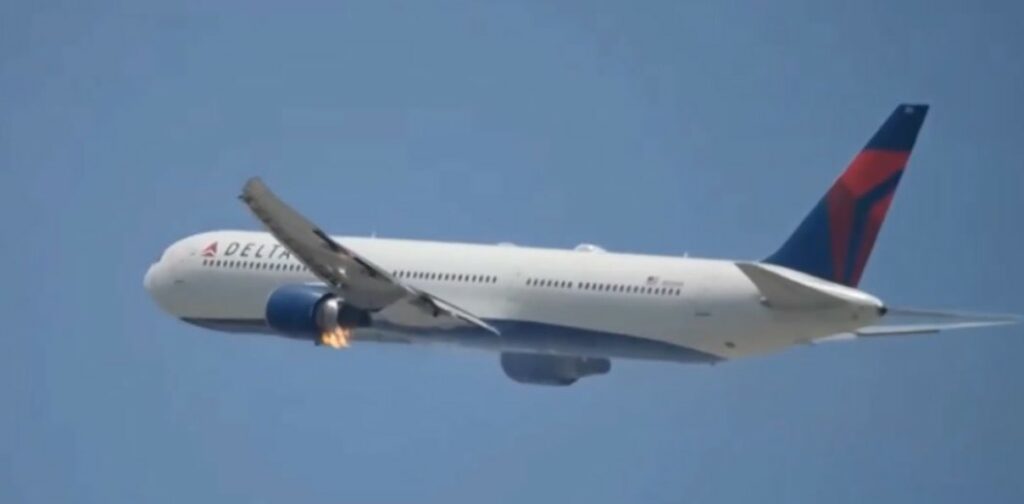 Avión aterriza de urgencia tras incendio en uno de sus motores en aeropuerto de Los Ángeles