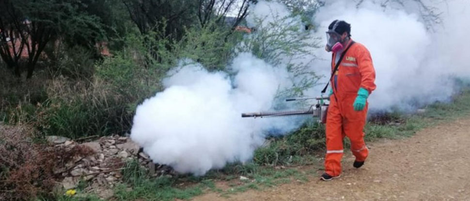 Bomberos se suman al Ministerio de Salud en el combate contra el dengue