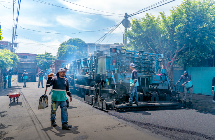 Plan San Salvador Centro sin baches continúa recuperando importantes calles del distrito capital