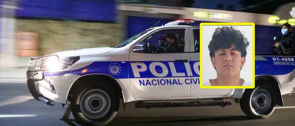 Arrestan a sujeto por embestir patrulla policial mientras intentaba huir con dudosa mercadería