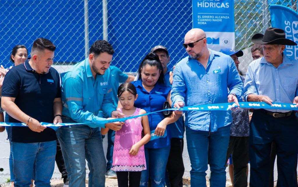 Benefician a más de 10 mil habitantes con proyecto de agua potable en Morazán Sur