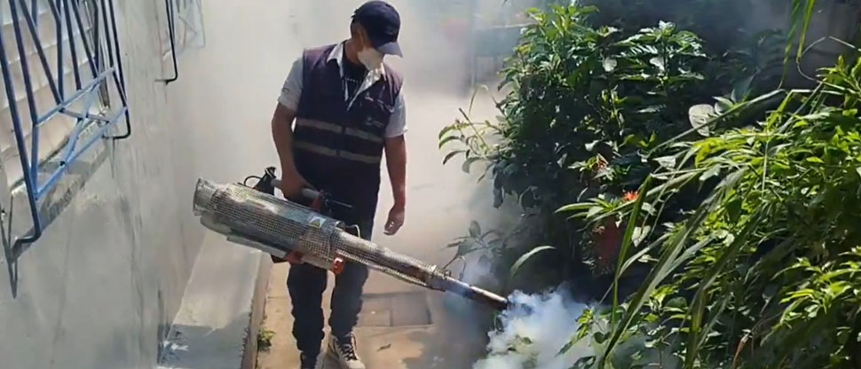 Ministerio de Salud realiza jornada de abatización y fumigación en Apopa