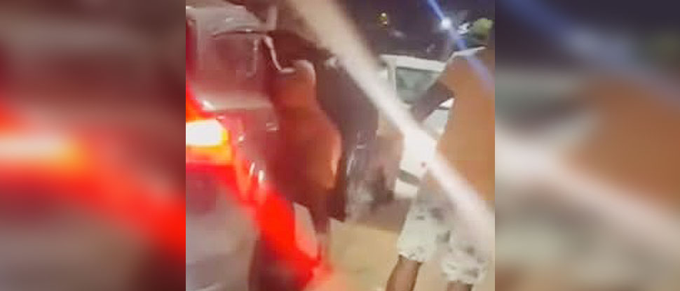Mujer sorprende a su esposo con la amante y todo quedó grabado en video