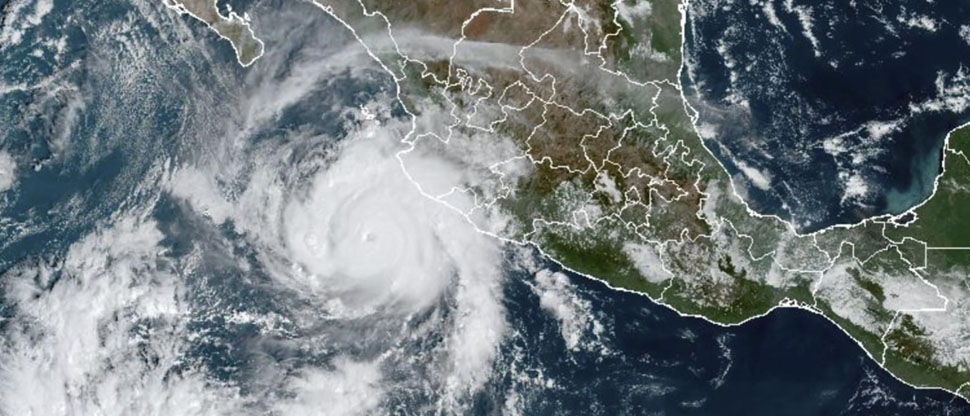 Tormenta Flossie se convierte en huracán cerca de las costas de México