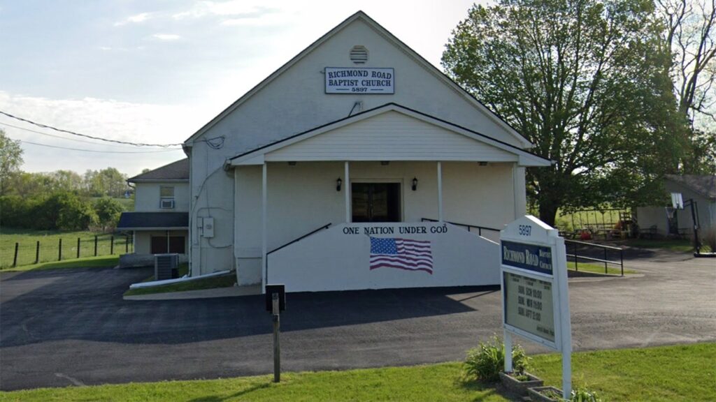 Nuevo tiroteo deja un policía y varios lesionados en una iglesia de Kentucky