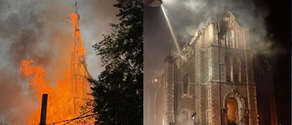 Canadá: la iglesia de Saint-Ours en llamas y luego destruida tras ser alcanzada por un rayo