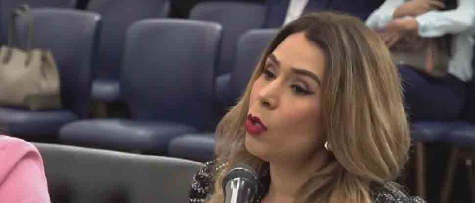 Marcela Villatoro afirma que trabaja con mucho «amor y respeto» por los salvadoreños