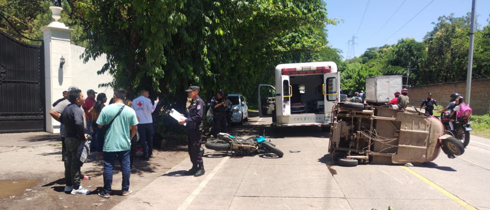 Mototaxi y motociclista provocan un accidente de tránsito y deja dos menores lesionadas