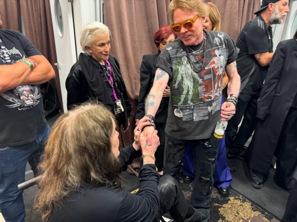 Así fue el histórico primer y único encuentro entre Axl Rose y Ozzy Osbourne