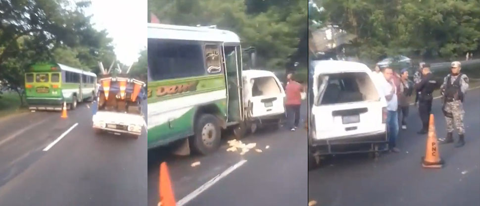 Socorristas rescatan a persona lesionada en accidente de tránsito en Cuscatlán