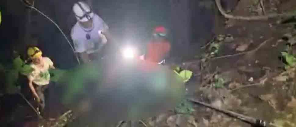 Recuperan el cuerpo de un hombre que cayó en un barranco