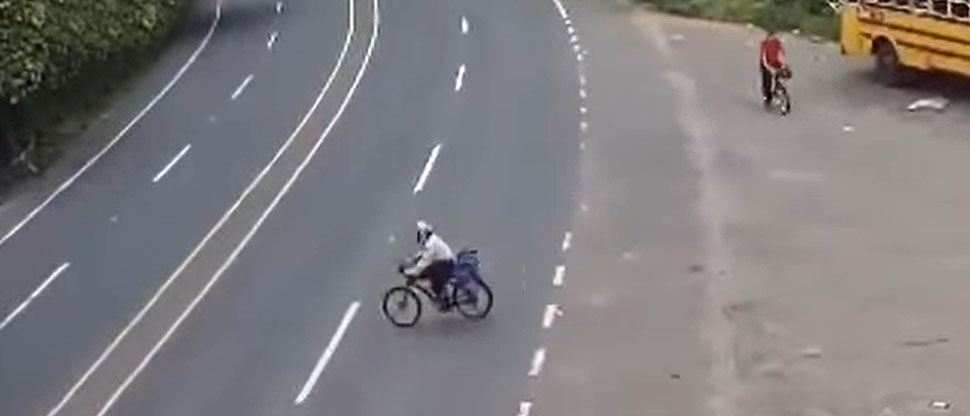 Ciclista pierde la vida tras una mala maniobra en carretera a Ahuachapán