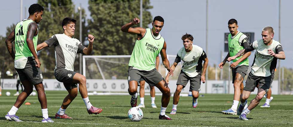 El Madrid visita al Real Oviedo con el objetivo de no dejar escapar al Barcelona