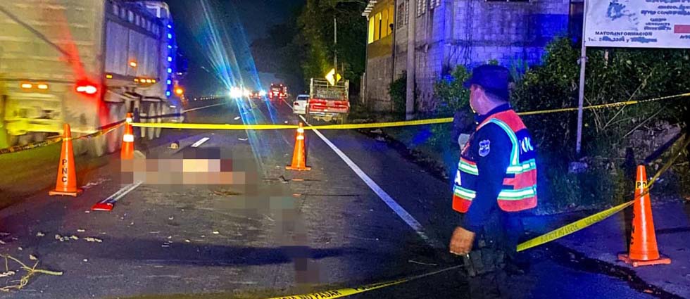 Automovilista arrolla a peatón y se da a la fuga en Sonsonate