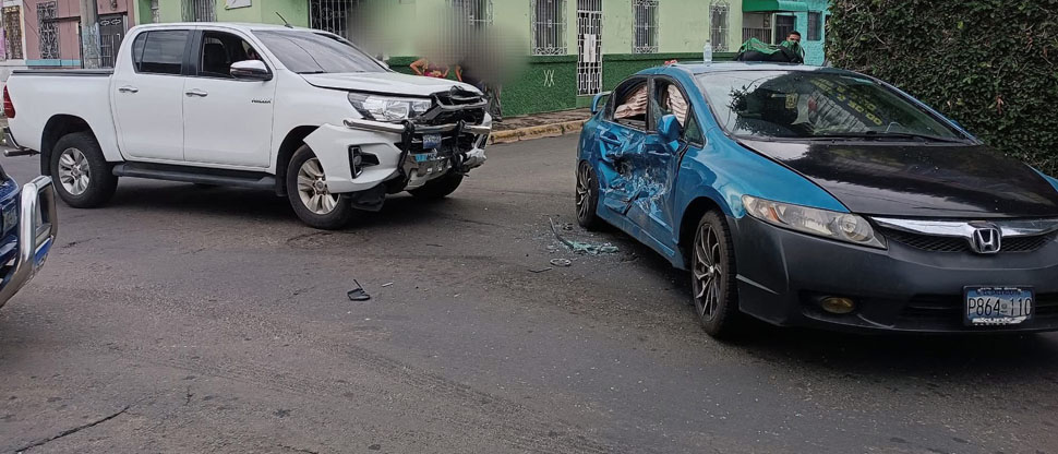 ¿Irresponsabilidad o falta de conocimiento?, es lo que a conductores se les cuestiona tras accidente